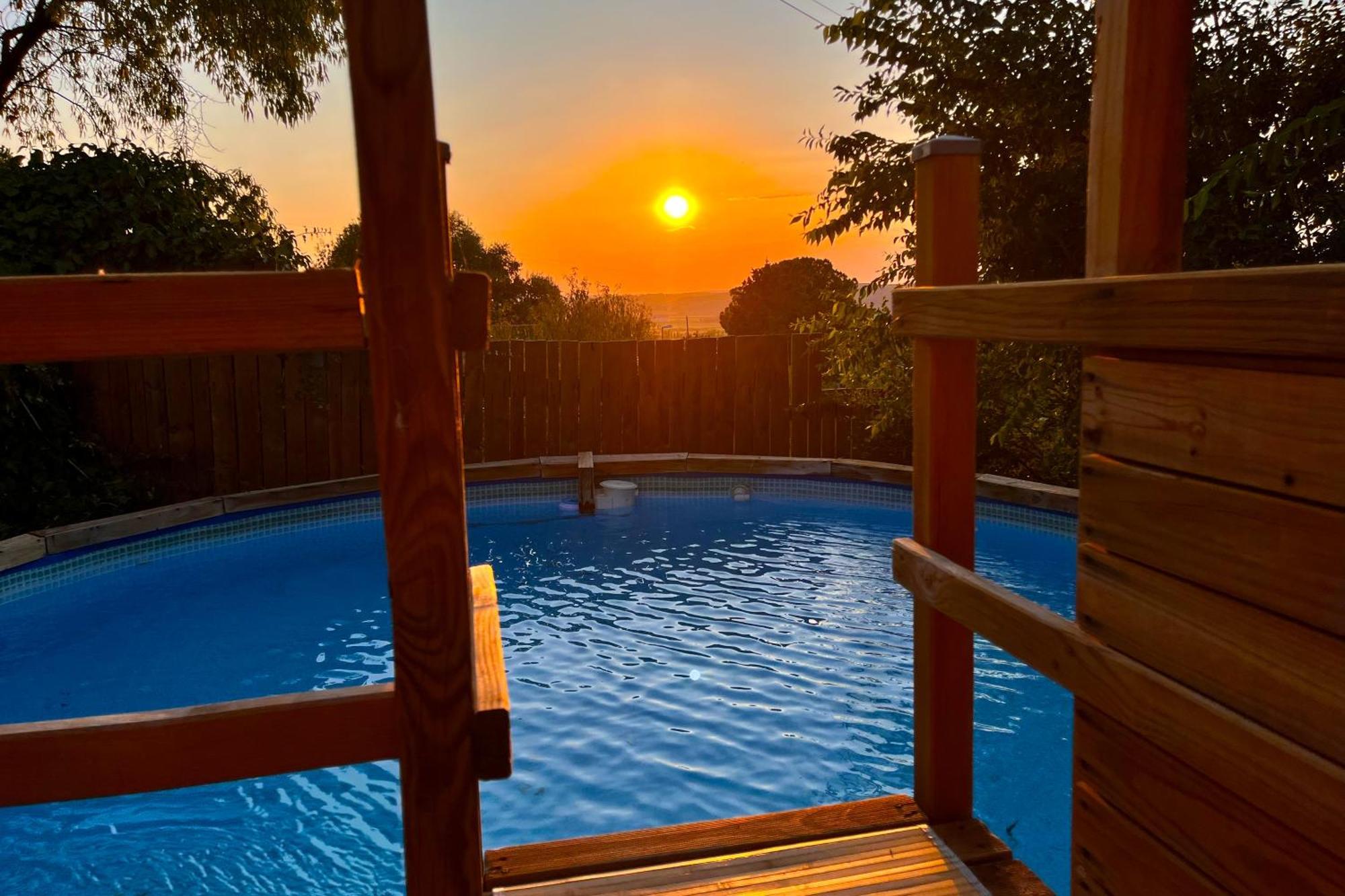 Fee4Me Cabin With Pool And Garden San Martín de la Vega Eksteriør bilde